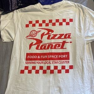 Toy Story -pizza planet shirt